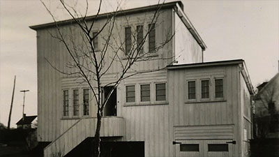 Scene from the video showing the house's southern facade.