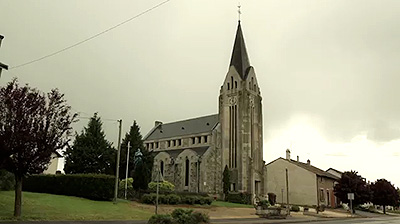 Scene from the video showing the church of Rambucourt.